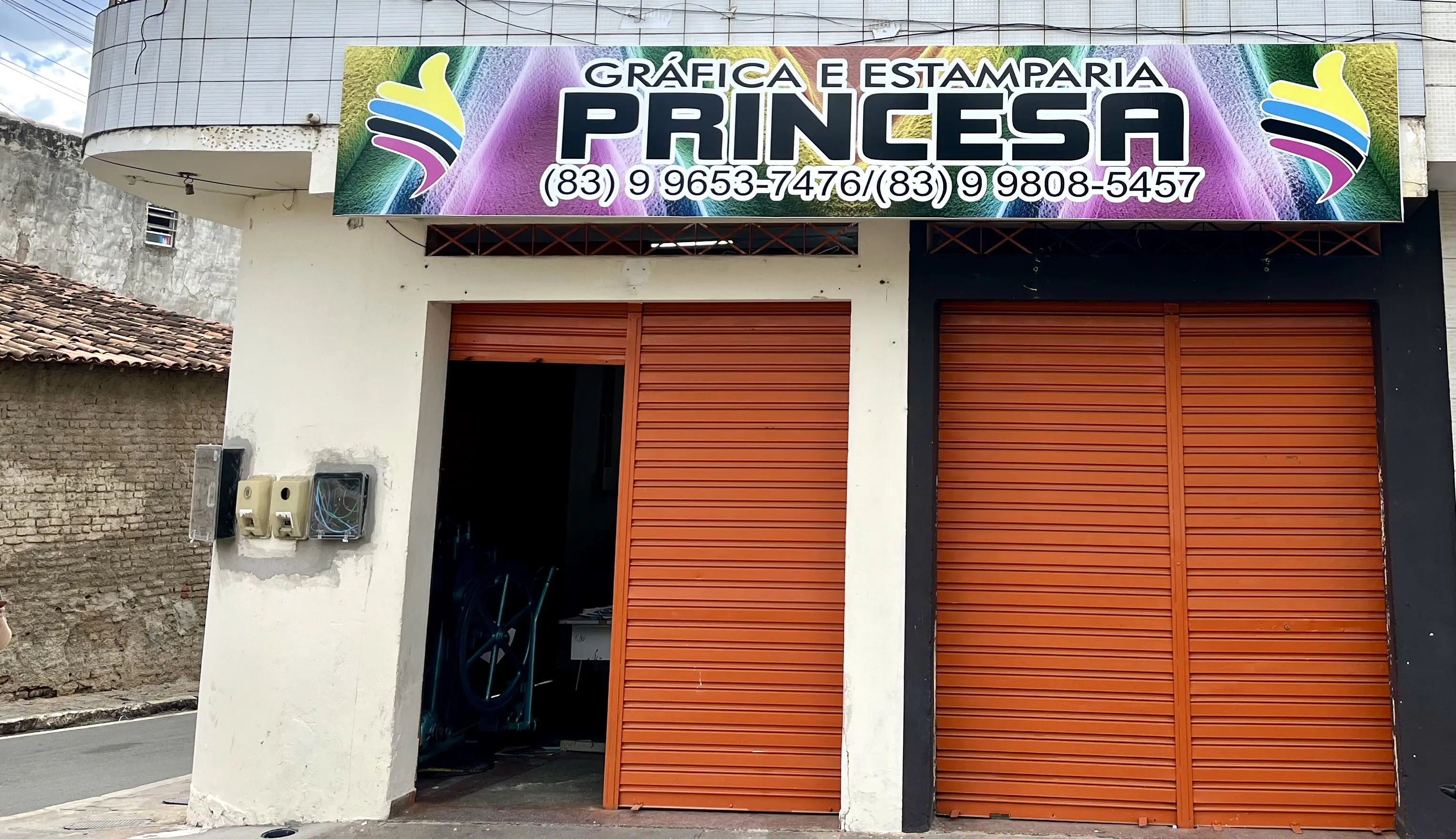 Fachada da Gráfica Premium